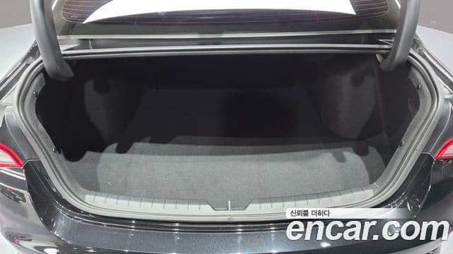 Kia K5 2022 — Şəkil 16/20
