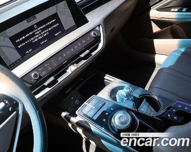 Kia K8 2022 — ფოტო 7/20