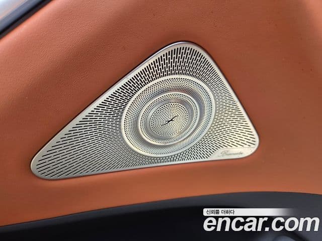 Mercedes-Benz S-Class 2023 — Photo 3/15