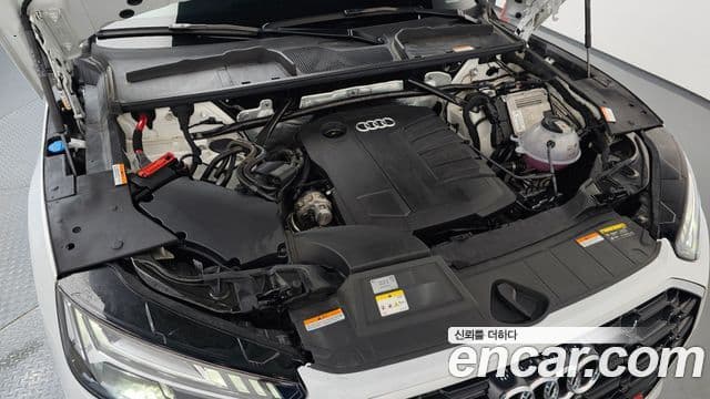 Audi Q5 2022 — ფოტო 6/20