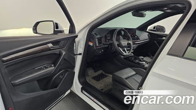 Audi Q5 2022 — ფოტო 10/20