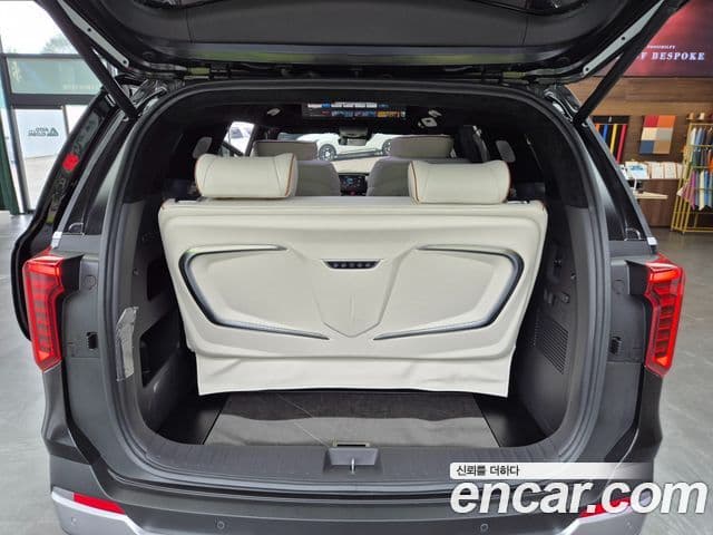 Kia Carnival 2025 — ფოტო 17/20
