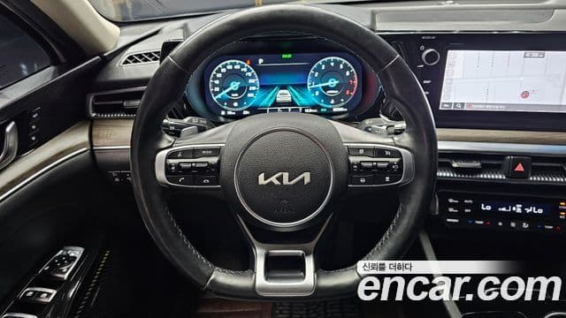 Kia K5 2021 — Şəkil 13/20