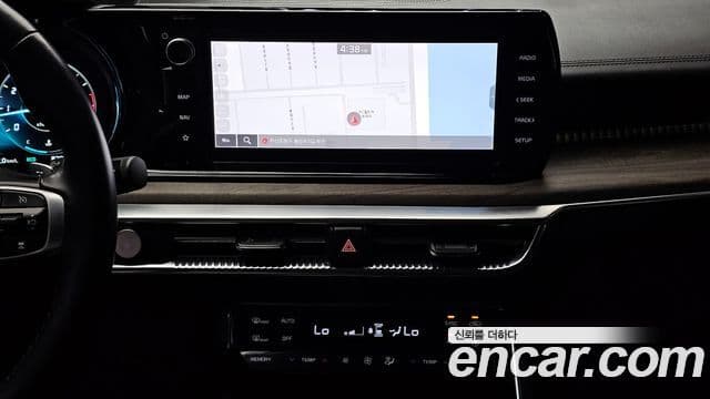 Kia K5 2021 — Şəkil 14/20