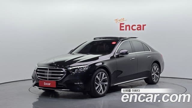 Mercedes-Benz E-Class 2025 — ფოტო 1/20