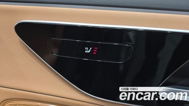 Mercedes-Benz E-Class 2025 — ფოტო 15/20