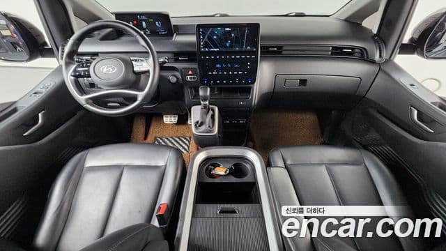 Hyundai Staria 2021 — Фото 7/20