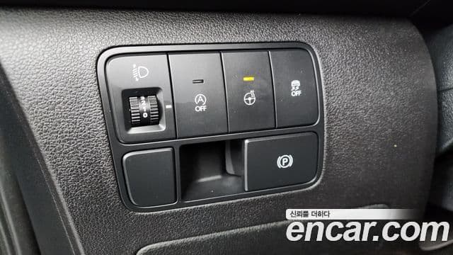 Hyundai Staria 2021 — Photo 6/32
