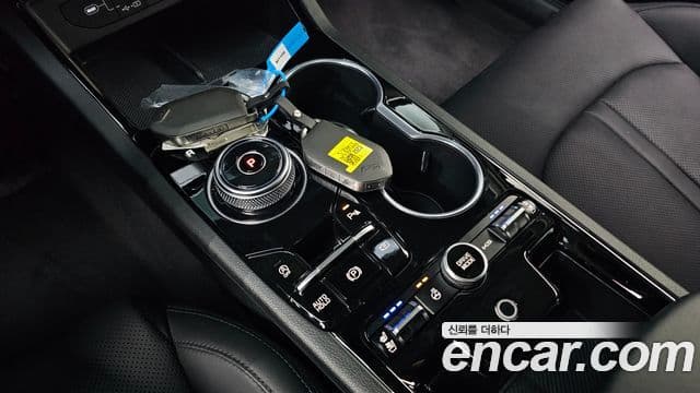 Kia K5 2024 — ფოტო 8/20