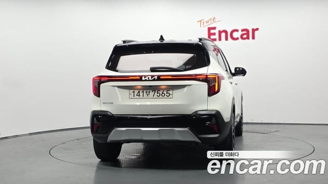 Kia Seltos 2022 — Şəkil 4/20