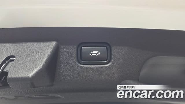 Kia Seltos 2022 — Şəkil 19/20