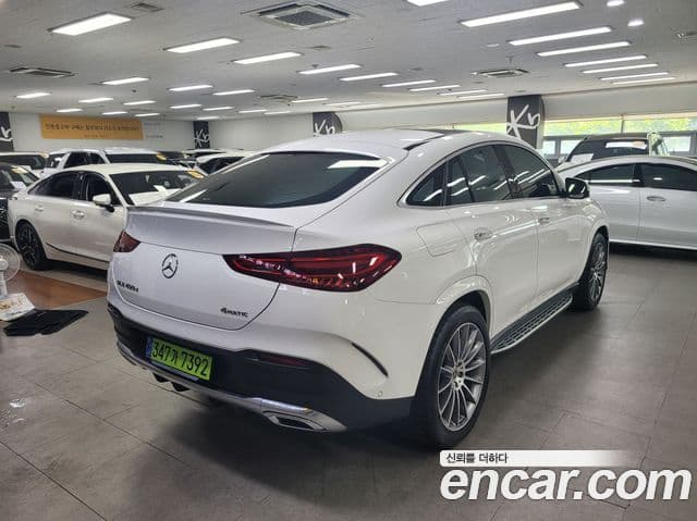 Mercedes-Benz GLE-Class 2024 — Photo 17/20