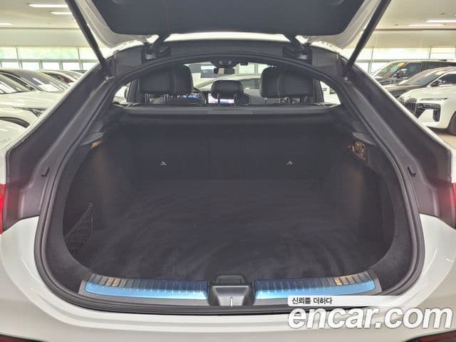 Mercedes-Benz GLE-Class 2024 — Photo 7/20