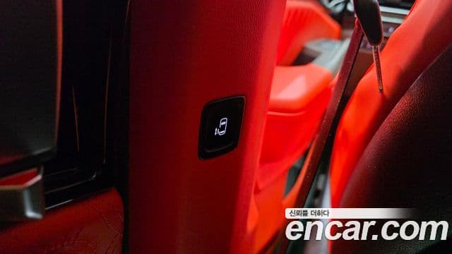 Kia Carnival 2025 — Photo 14/38