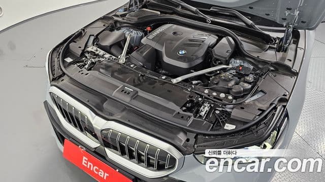 BMW 5 Series 2025 — Photo 9/33