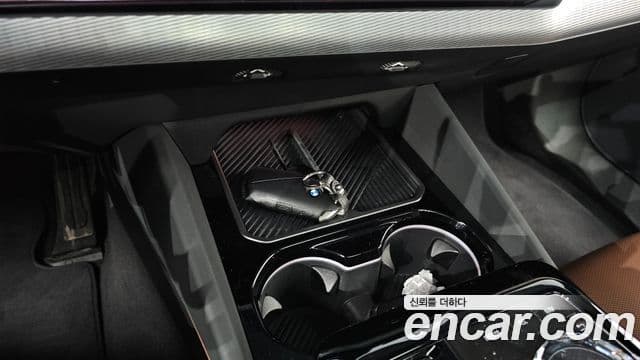 BMW 5 Series 2025 — Photo 21/33