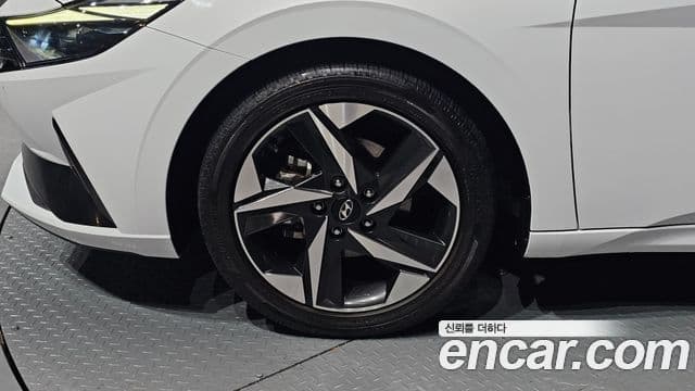 Hyundai Avante 2020 — ფოტო 5/20