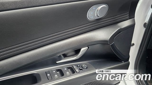 Hyundai Avante 2020 — ფოტო 17/20