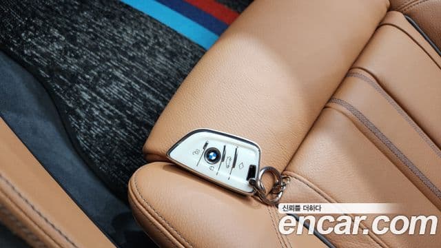 BMW 5 Series 2022 — фото 15 из 20