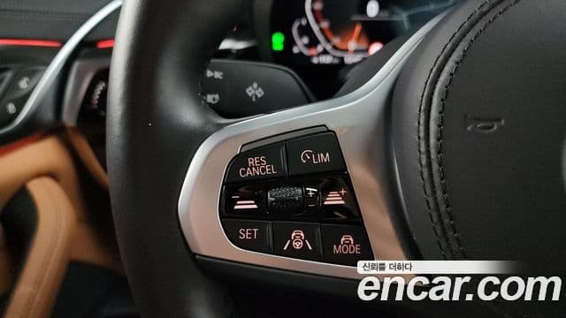 BMW 5 Series 2022 — фото 16 из 20