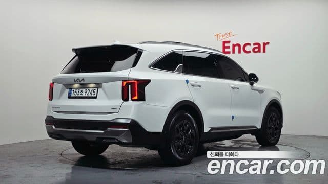 Kia Sorento 2024 — Фото 2/20