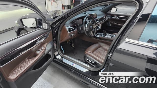BMW 7 Series 2022 — ფოტო 10/20