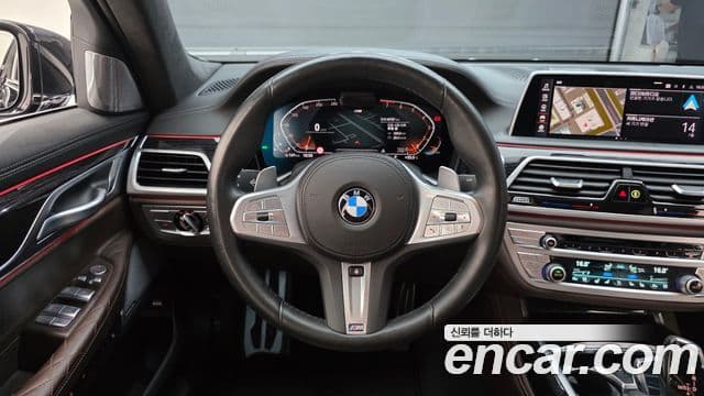 BMW 7 Series 2022 — ფოტო 12/20