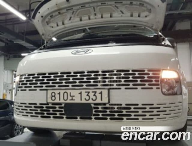 Hyundai Staria 2023 — фото 18 из 19