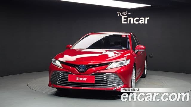 Toyota Camry 2019 — Şəkil 11/20