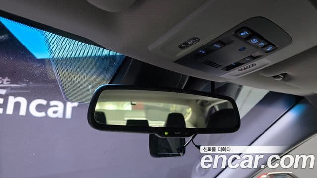 Toyota Camry 2019 — Şəkil 18/20