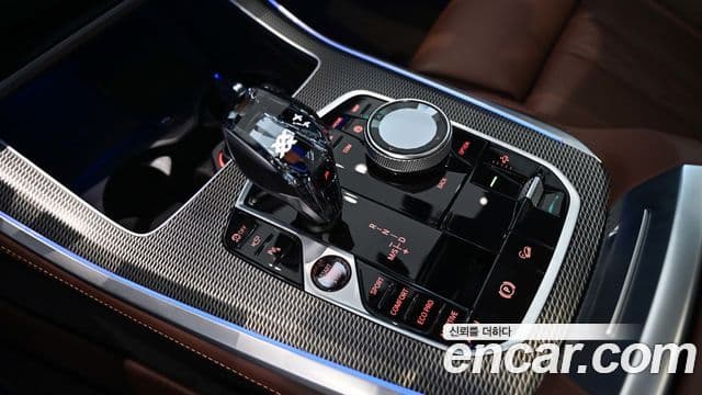 BMW X5 2023 — ფოტო 8/20