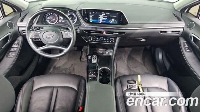 Hyundai Sonata 2022 — ფოტო 7/20