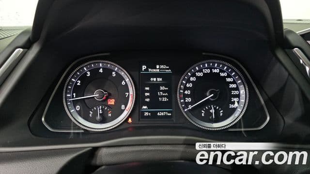 Hyundai Sonata 2022 — ფოტო 8/20