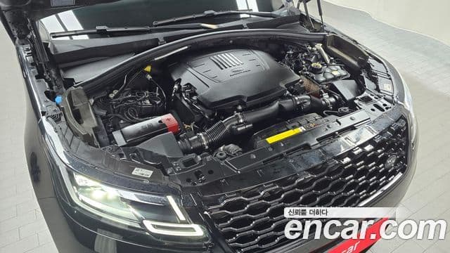 Land Rover Range Rover Velar 2020 — Şəkil 6/20
