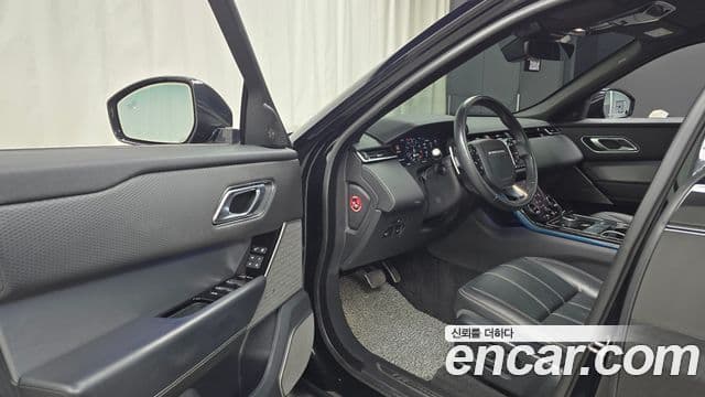 Land Rover Range Rover Velar 2020 — Şəkil 10/20