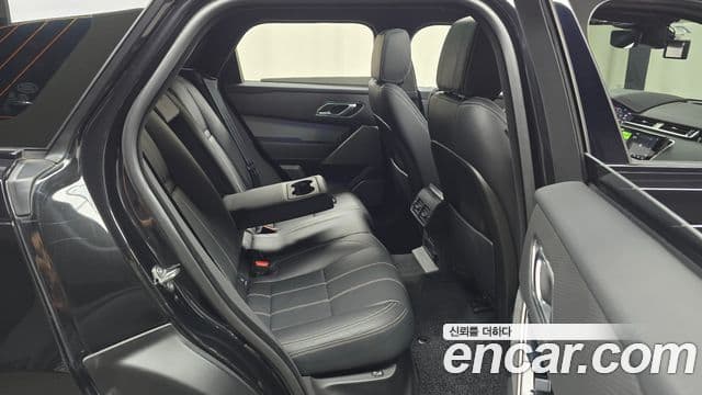 Land Rover Range Rover Velar 2020 — Şəkil 11/20