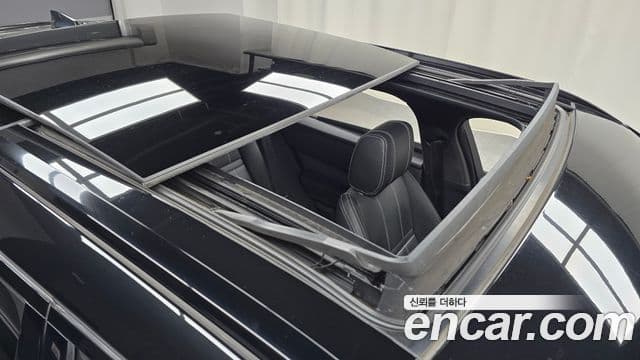 Land Rover Range Rover Velar 2020 — Şəkil 18/20