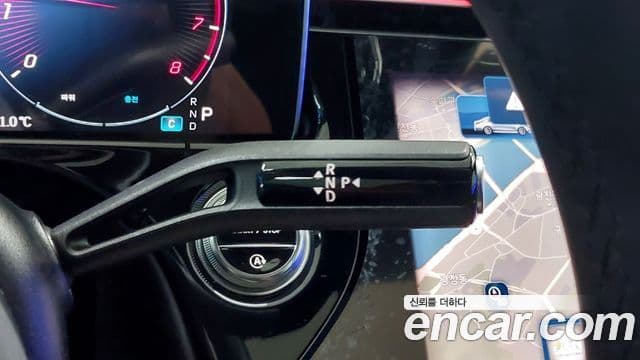Mercedes-Benz E-Class 2024 — Şəkil 19/20