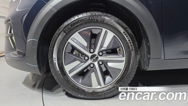 Kia Niro 2021 — фото 5 из 20