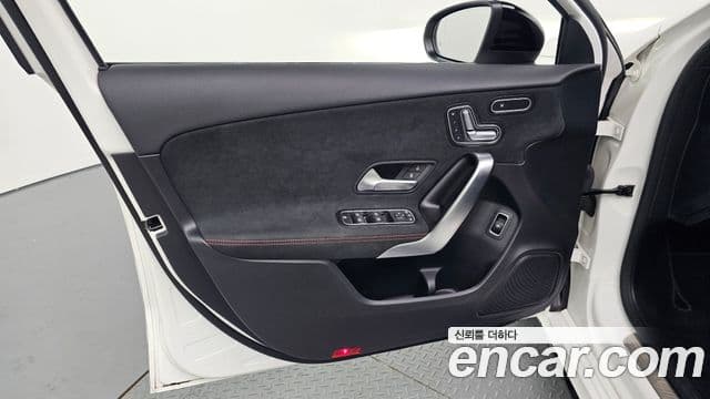 Mercedes-Benz A-Class 2022 — ფოტო 2/34