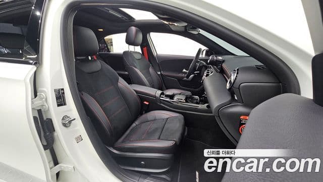 Mercedes-Benz A-Class 2022 — ფოტო 27/34