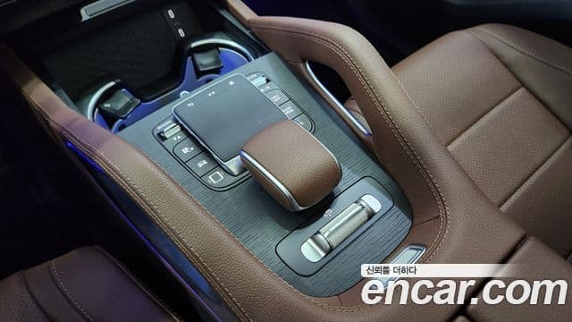 Mercedes-Benz GLE-Class 2026 — Фото 13/20