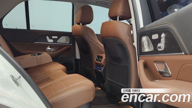 Mercedes-Benz GLE-Class 2026 — Фото 15/20