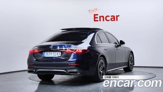 Mercedes-Benz E-Class 2025 — фото 2 из 20