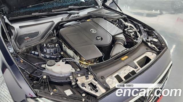 Mercedes-Benz E-Class 2025 — ფოტო 6/20