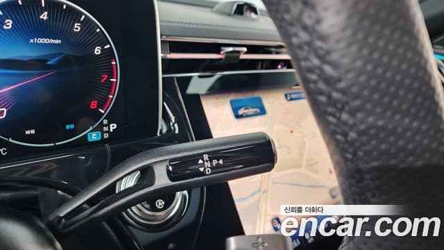 Mercedes-Benz E-Class 2025 — фото 9 из 20