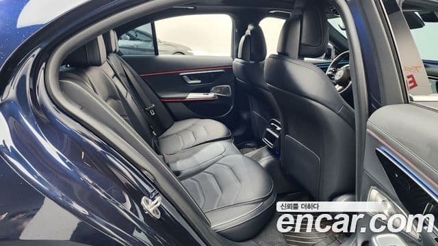 Mercedes-Benz E-Class 2025 — ფოტო 11/20