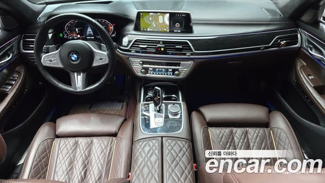 BMW 7 Series 2021 — ფოტო 7/20