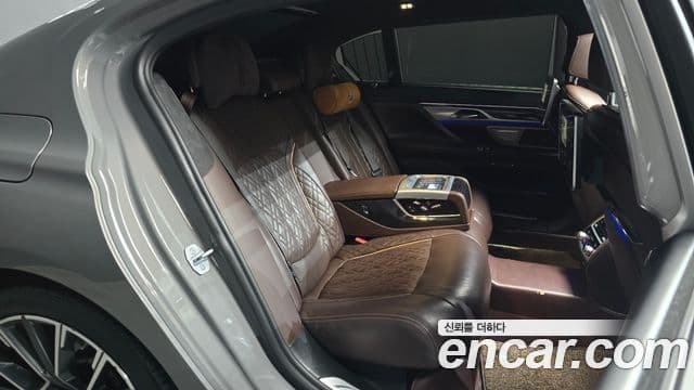 BMW 7 Series 2021 — ფოტო 11/20