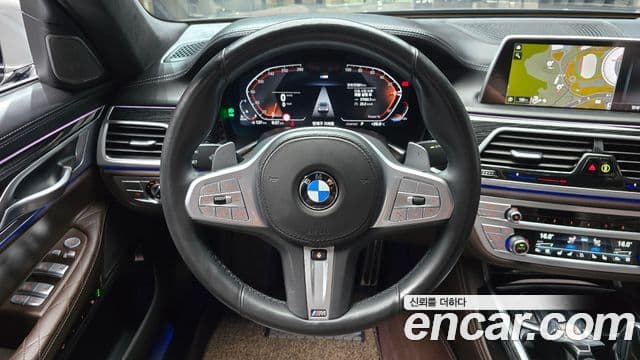 BMW 7 Series 2021 — ფოტო 13/20